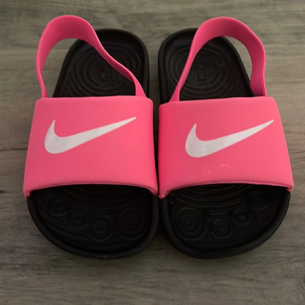Nike toddler slides with strap
